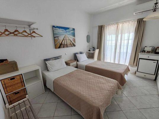 Pension Antonakis Ouranoupolis Greece Exterior photo
